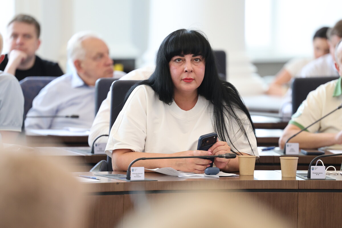 Фото 1: Мер доручив перевірити роботу клініки, на яку скаржаться львів’яни