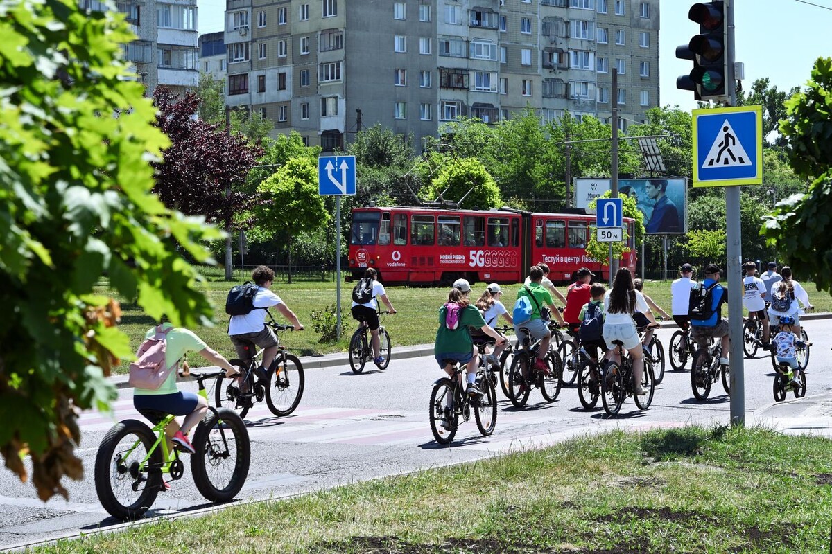 Фото 3: Маршрутом Папи: львів&rsquo;яни взяли участь у&nbsp;велопрощі до&nbsp;25-річчя візиту Івана Павла ІІ (фото/відео)