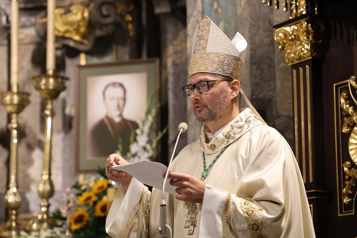 Архієпископ Вісвальдас Кульбокас у Митрополичій базиліці Успіння Пресвятої Богородиці Львова.