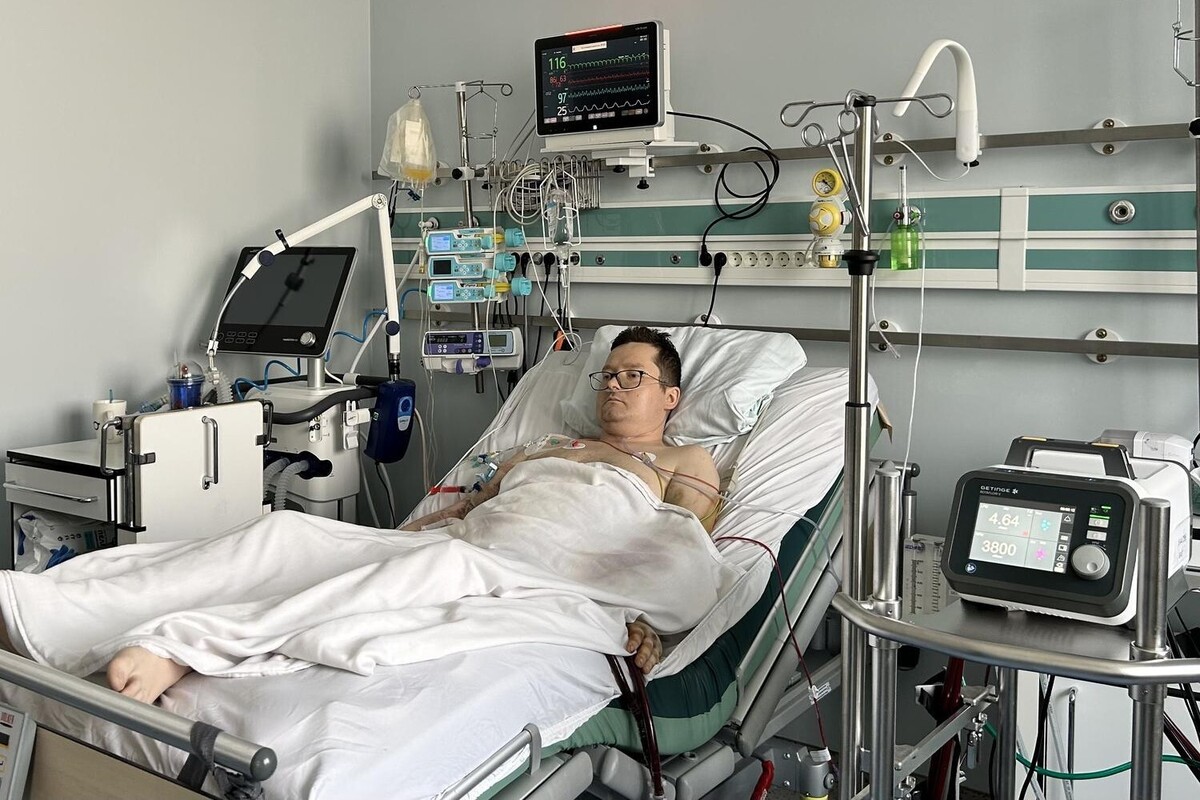 Фото 1: Львівські лікарі закликають допомогти врятувати пацієнта, який чекає на&nbsp;донорське серце