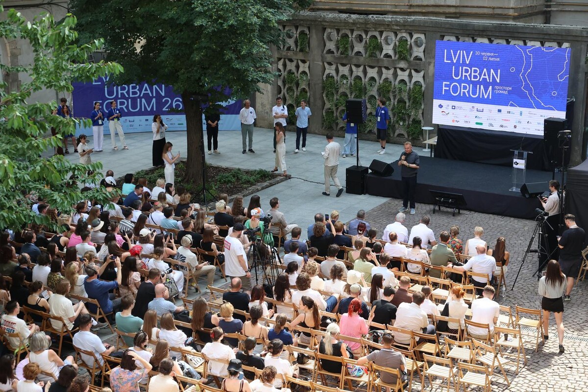 Фото 2: У Львові стартував найбільший в Україні форум у сфері архітектури та урбаністики (фото)