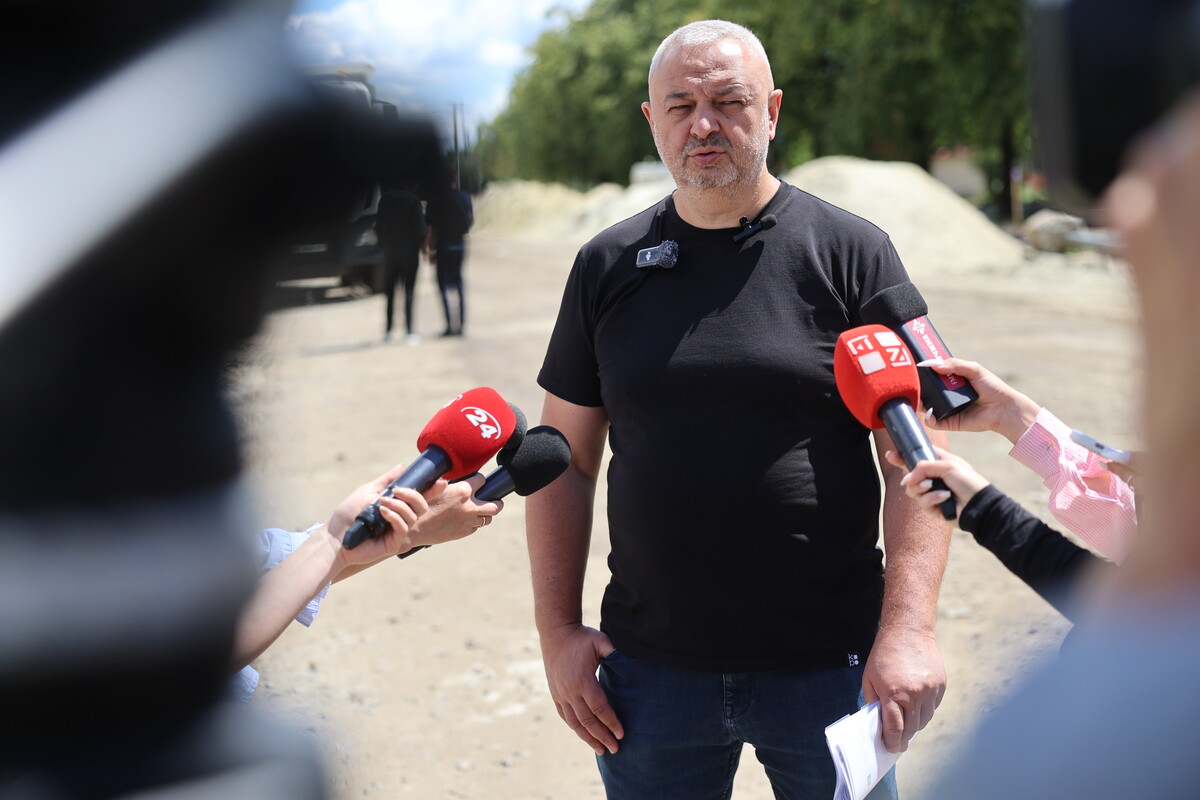 Фото 4: Реконструкція вул. Мазепи: тривають масштабні роботи по заміні всіх комунікацій на першій ділянці (відео)