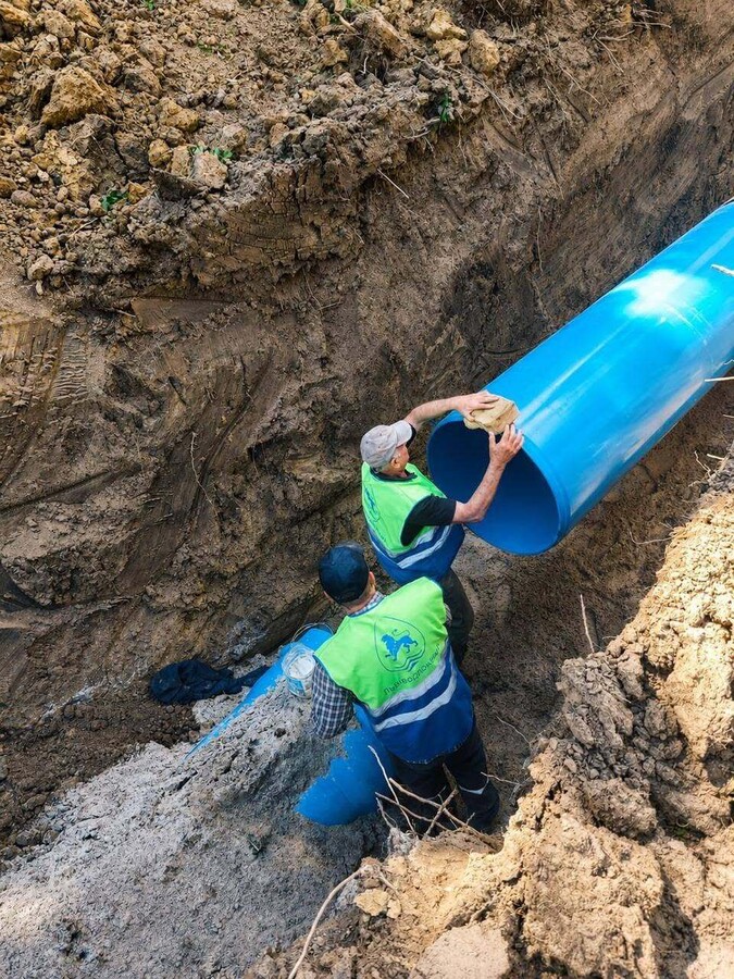 Фото 2: Львівводоканал завершує оновлення частини найаварійнішого водогону поблизу села Бартатів
