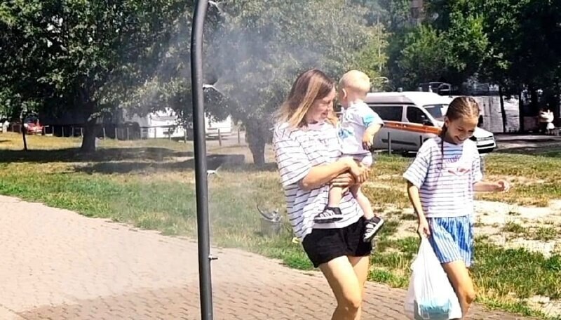 Фото 3: У Львові встановили ще 9 розпилювачів води: де можна освіжитися у спеку