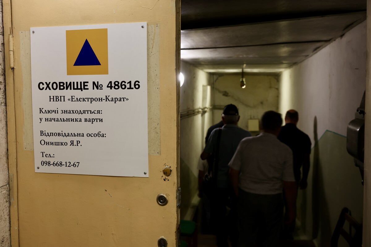 Фото 4: Вміщають понад 1200&nbsp;осіб: міська комісія ТЕБ і НС&nbsp;перевірила два великі укриття на&nbsp;підприємстві &laquo;Електрон-Карат&raquo; (фото/відео)