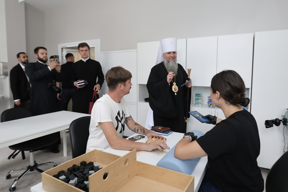 Фото 1: Митрополит Епіфаній освятив у Львові лікарню св. Покрови та місце під майбутній храм (фото/відео)