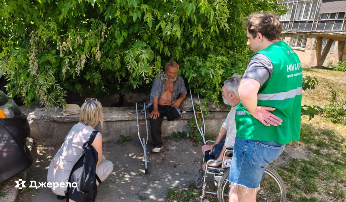 Фото 2: 449 виїздів від початку року: у Львові щодня працює соціальний патруль для допомоги бездомним