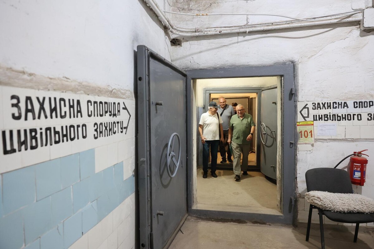 Фото 5: Вміщає 600 осіб: міська комісія ТЕБ і НС перевірила велике укриття в будівлі видавництва «Вільна Україна» (фото/відео)