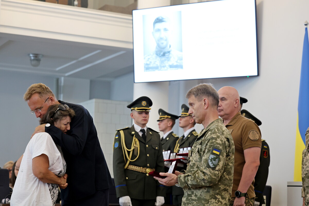 Фото 3: У&nbsp;День Незалежності у&nbsp;Львові 34&nbsp;військових посмертно нагородили &laquo;Почесним знаком святого Юрія&raquo; (фото/відео)