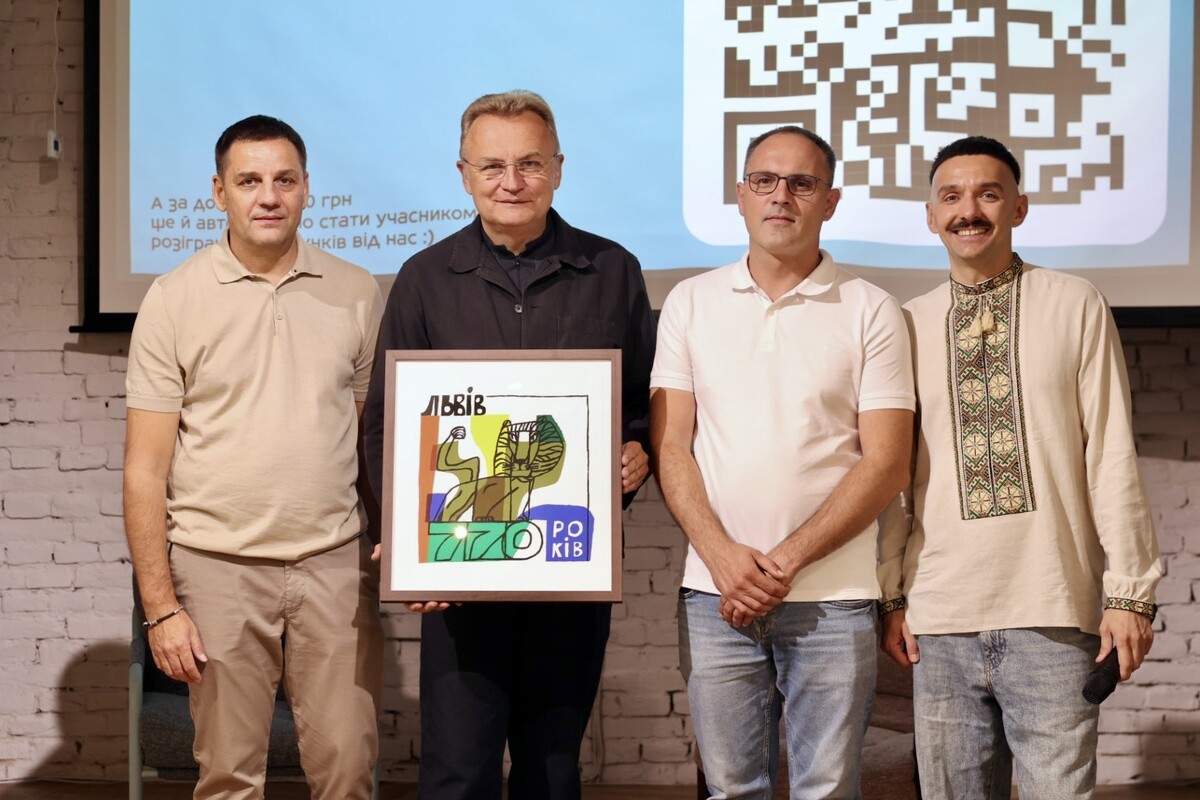 Фото 2: У Львові у приміщенні колишнього кінотеатру відкрили книгарню-кав’ярню «Сенс»