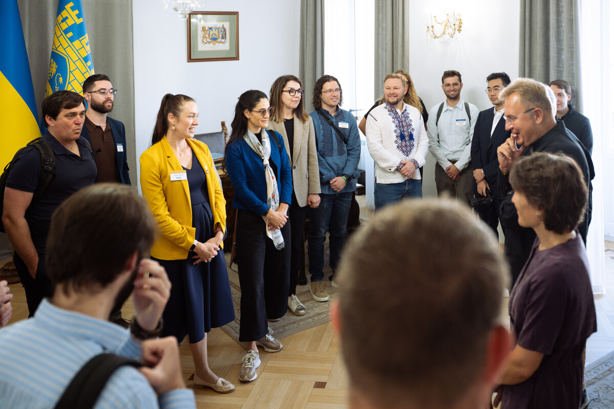 Фото 4: Міжнародні експерти приїхали до Львова: говорили про безпеку, молодь, інновації та інвестиції