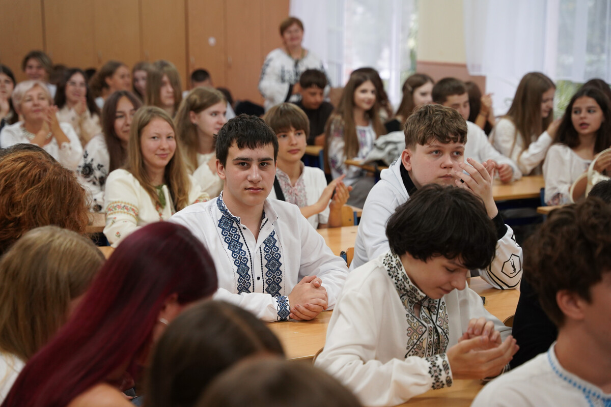 Фото 1: Понад 30&nbsp;молодих людей провели 1&nbsp;вересня у&nbsp;Львові уроки про культуру пам&rsquo;яті