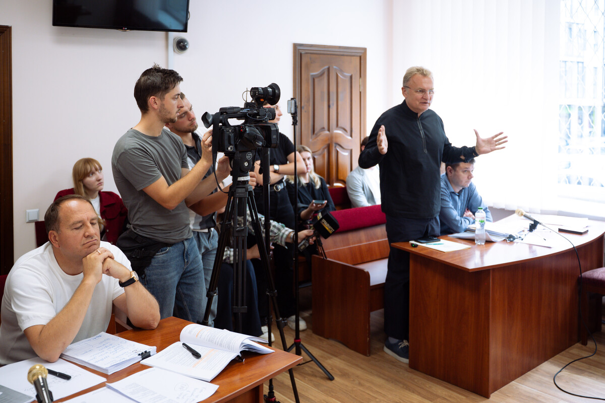 Фото 2: «Є чіткий момент обману громади»: Андрій Садовий у суді в справі щодо землі колишнього ринку «Добробут» (відео)