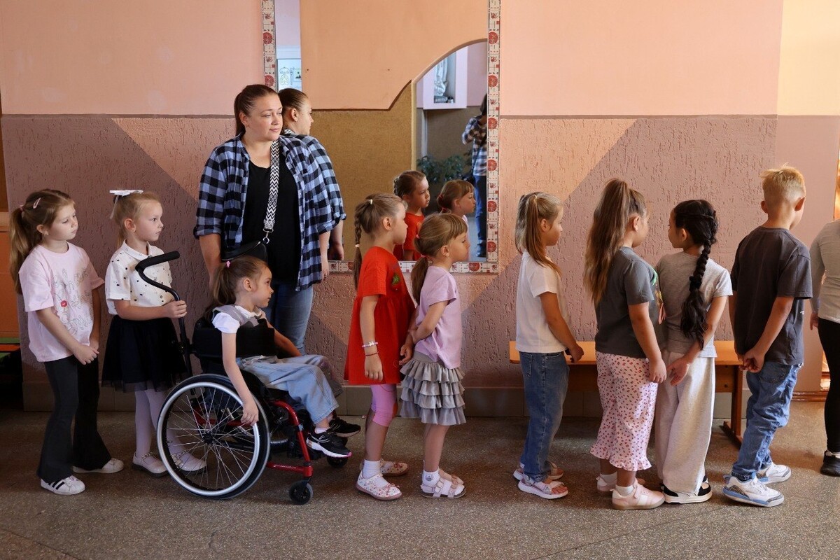 Фото 4: П’ять років тому вона об’єднала увесь Львів: Вікторія Полюга пішла у перший клас (фото/відео)