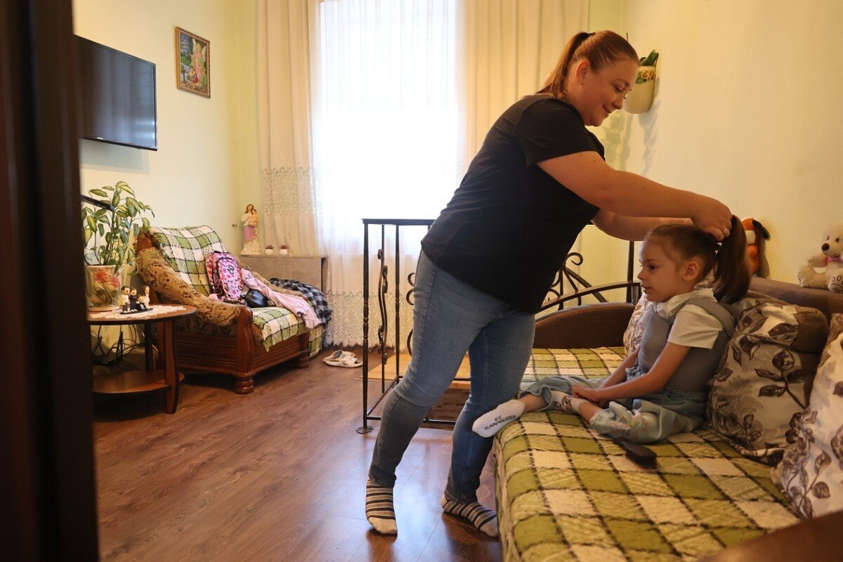 Фото 1: П’ять років тому вона об’єднала увесь Львів: Вікторія Полюга пішла у перший клас (фото/відео)