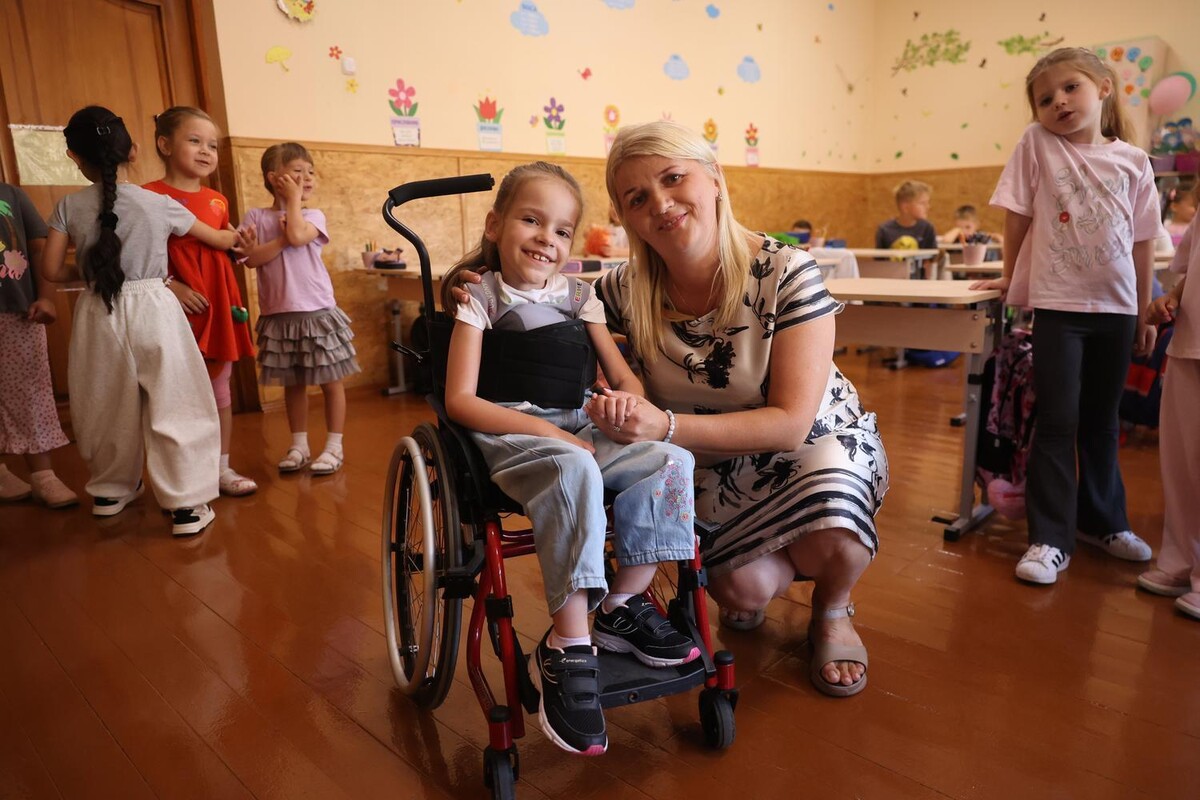Фото 5: П’ять років тому вона об’єднала увесь Львів: Вікторія Полюга пішла у перший клас (фото/відео)
