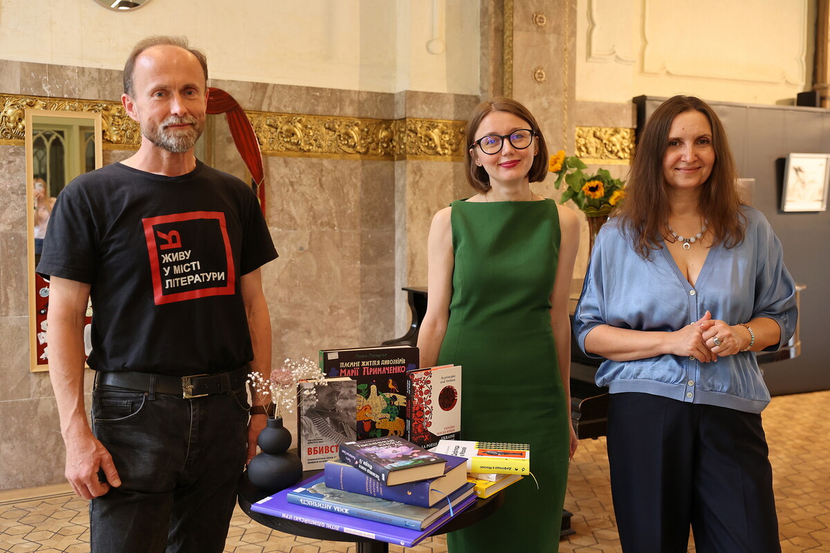 Фото 2: У Львові стартував конкурс на підтримку україномовних книжкових видань: цього року призовий фонд становить 800 тисяч гривень (відео)