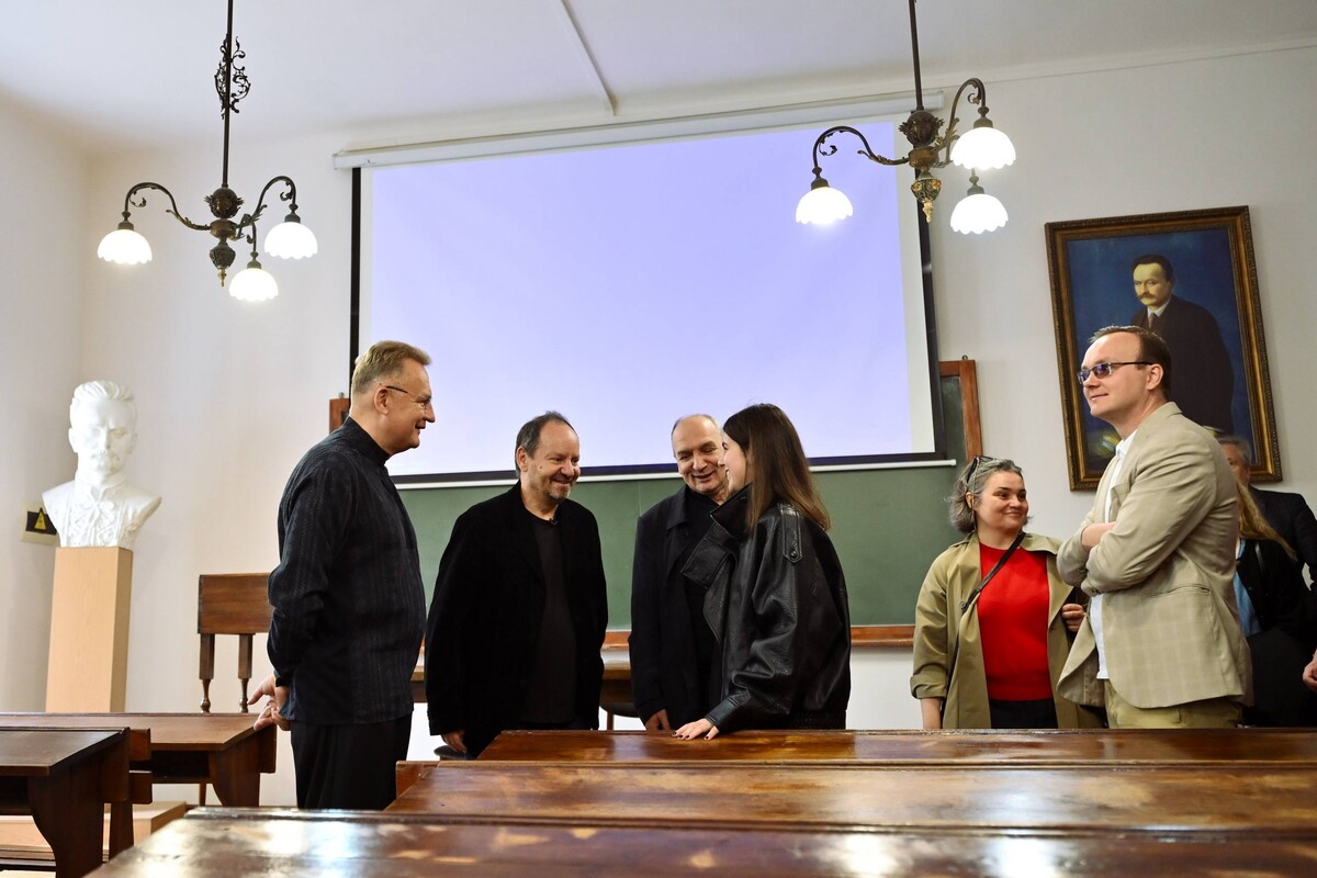 Фото 4: У Львові відкрили пам’ятну таблицю про Львівську школу міжнародного права та її видатних правників