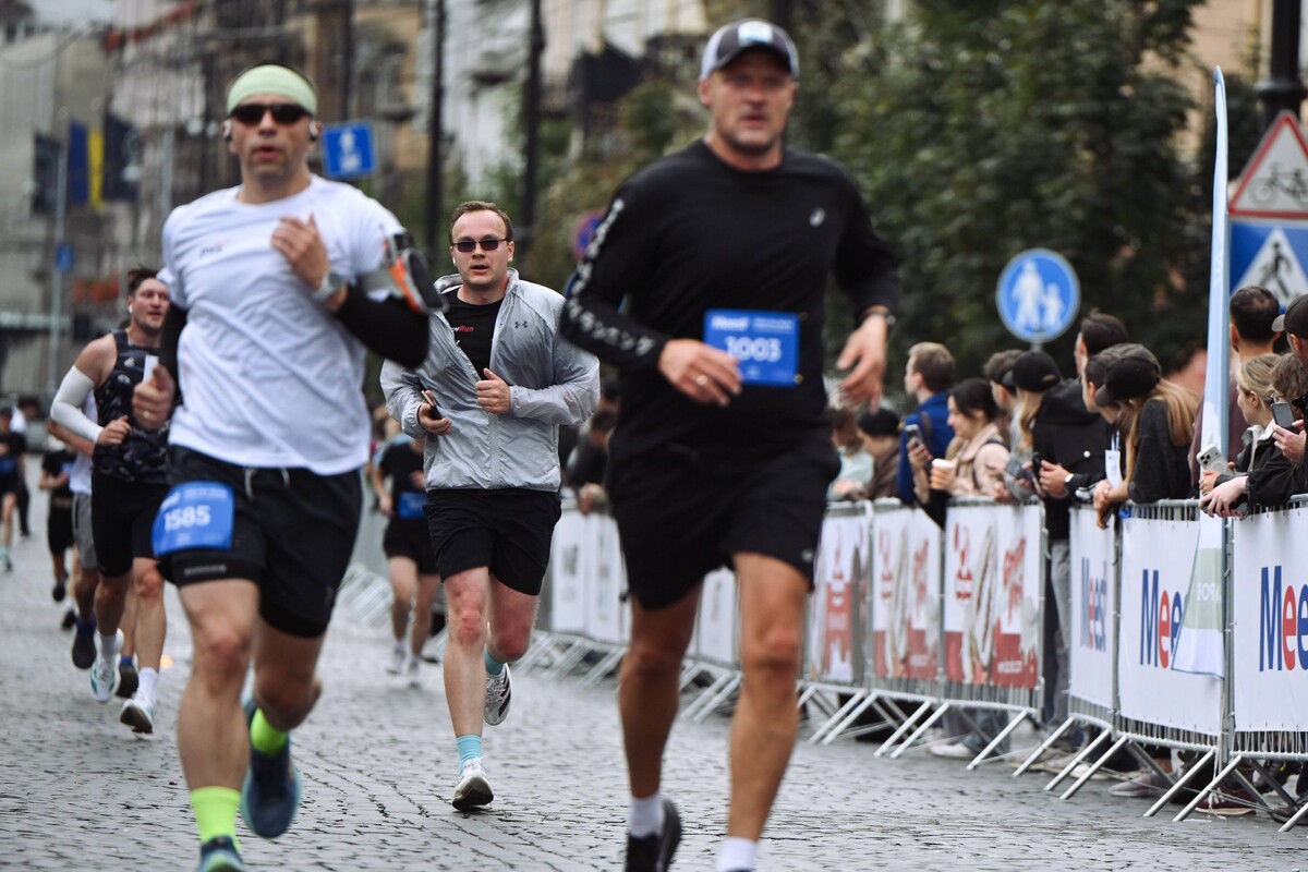Фото 4: У Львові відбувся благодійний забіг «Meest Run the World — 2026»: для військових зібрали 250 тис. грн (фото)
