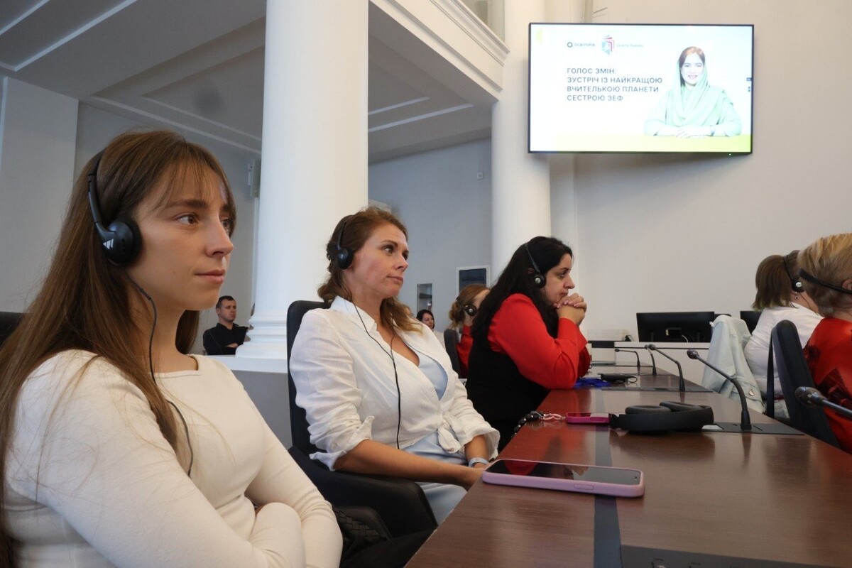 Фото 3: &laquo;Я&nbsp;народилася, щоб бути вчителькою. І якби прожила ще&nbsp;одне життя &mdash; знову обрала б&nbsp;цю&nbsp;професію&raquo;: найкраща вчителька планети надихнула українських освітян