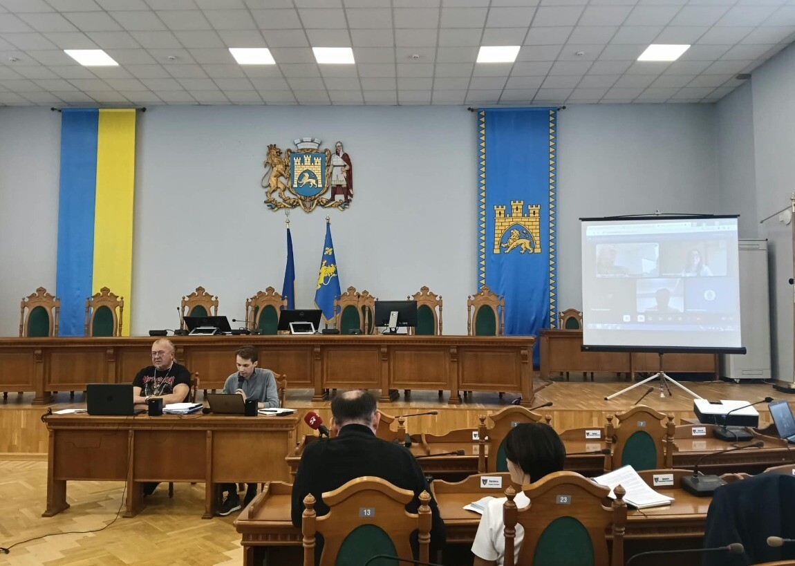 Фото 2: Профільні комісії Львівської районної ради не підтримали розширення меж Сокільників для масштабної забудови впритул до аеропорту (відео)