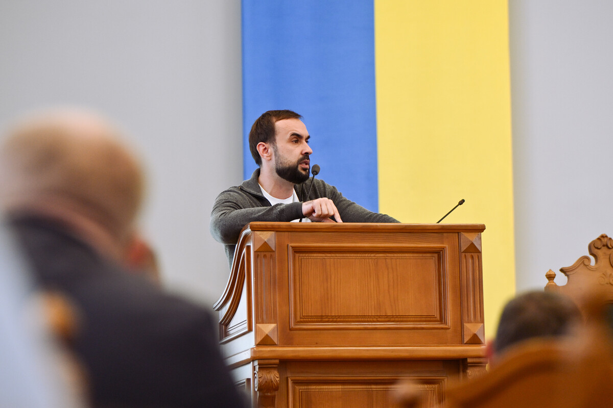 Фото 2: Львівська районна рада не винесла на голосування розширення меж Сокільників (відео)