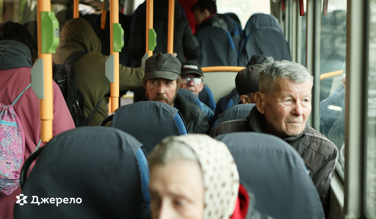Фото 4: У Львові для бездомних людей знову запрацював «Автобус турботи»: куди курсуватиме і яку допомогу можна отримати (фото/відео)