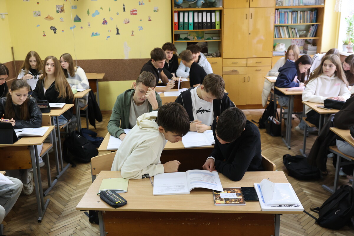 Фото 1: Розвивати свій бізнес вже у 10 класі: школярі Львова вчаться підприємництву та інновацій на реальних бізнес-кейсах