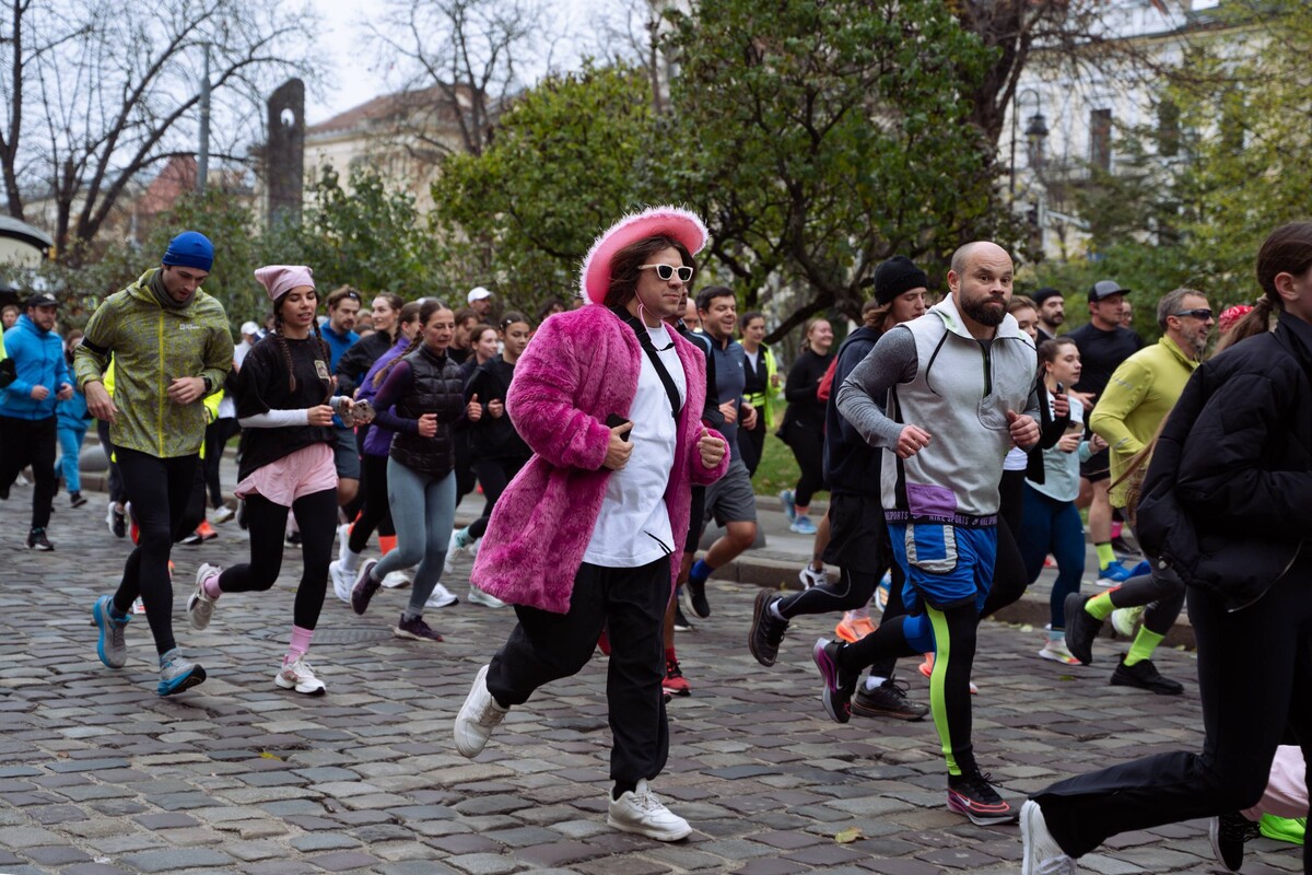 Фото 5: У&nbsp;Львові відбувся благодійний забіг Running Rave 2.0: зібрані кошти скерують на&nbsp;підтримку&nbsp;ЗСУ