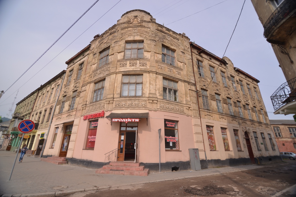 Вул. Зустрічна