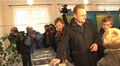 Мер А.Садовий з дружиною проголосували на виборчій дільниці
