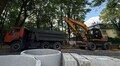 На вул. Галицької Армії ремонтують 120-річний колектор: проїзд вулицею перекрили на кілька днів
