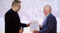На 85-річчі Ярослава Кендзьора, співавтора фільму про прийняття Конституції, Львів передав 20 млн грн для 24-ї бригади