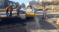 На вихідних для ліквідації ям на дорогах Львова використали 114 тонн гарячого асфальту