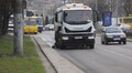 Комунальники чистять дороги від болота і піску: минулого тижня вивезли 896 т бруду