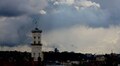 Поривчастий вітер та грози: синоптики оголосили штормове попередження