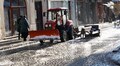 Зранку вулиці міста очищають 29 снігоприбиральних машин і 1317 двірників