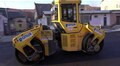 На вул. Б. Хмельницького, на відрізку від вул Механічної до вул Олійної стелять нижній шар асфальту