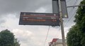 На зупинках громадського транспорту оновили ознакування електронних табло