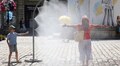 На площі Ринок у Львові встановили розпилювачі води