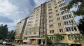 У будинку на вул. Хоткевича, 56, який найбільше постраждав від ракетного обстрілу, відремонтували дах, вікна і монтують ліфти