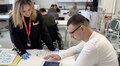 Знову ходить та говорить: в центрі UNBROKEN допомагають відновитись захиснику, який дивом вижив під завалами