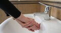 Почали відновлювати водопостачання мешканцям: витік води на перехресті вулиць Князя Романа — Володимира Шухевича ліквідовано