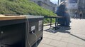 Відпочити й зарядити гаджети: у Львові з’явилися лавки з сонячними батареями — де їх знайти?
