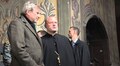 Комісар ЄС Йоханнес Хан прогулявся центром Львова