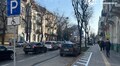 У Львові на одному з майданчиків облаштували паркомісця для людей з інвалідністю