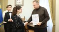 15 найрозумніших учнів львівських шкіл отримали від мерії премії у розмірі 30 тисяч гривень (відео)