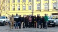 У Львові представники шведського парламенту передали українським військовими пікапи і транспортери