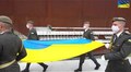 Над Меморіалом пам’яті Героїв Небесної Сотні підняли Державний Прапор України
