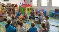 Переселенка з Донеччини навчає дітей англійської в модульному містечку у Львові (відео)